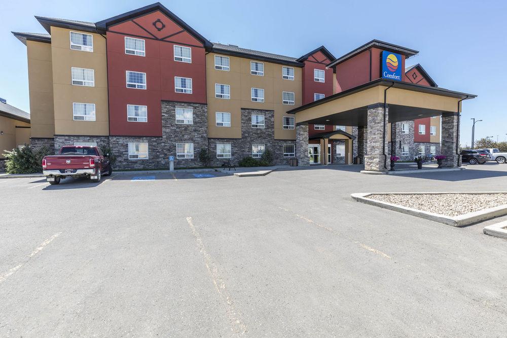 רד דיר Comfort Inn & Suites מראה חיצוני תמונה