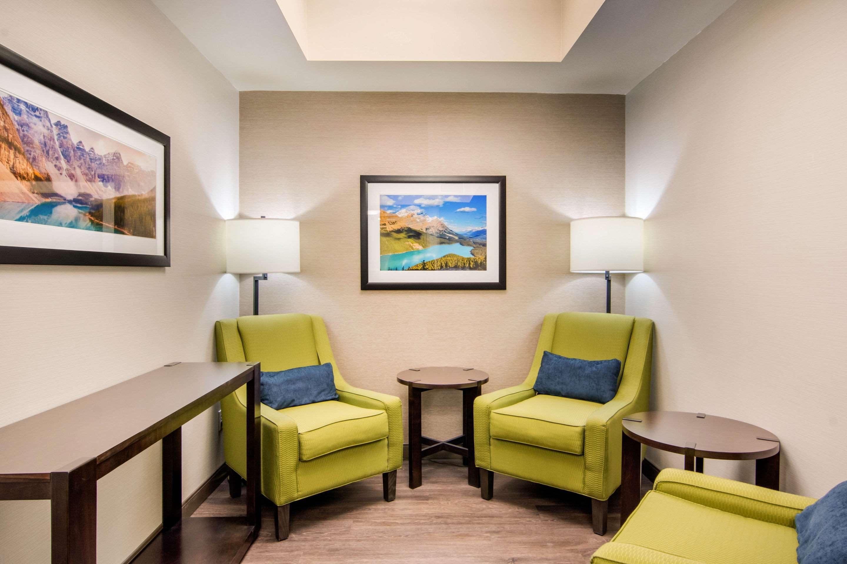רד דיר Comfort Inn & Suites מראה חיצוני תמונה
