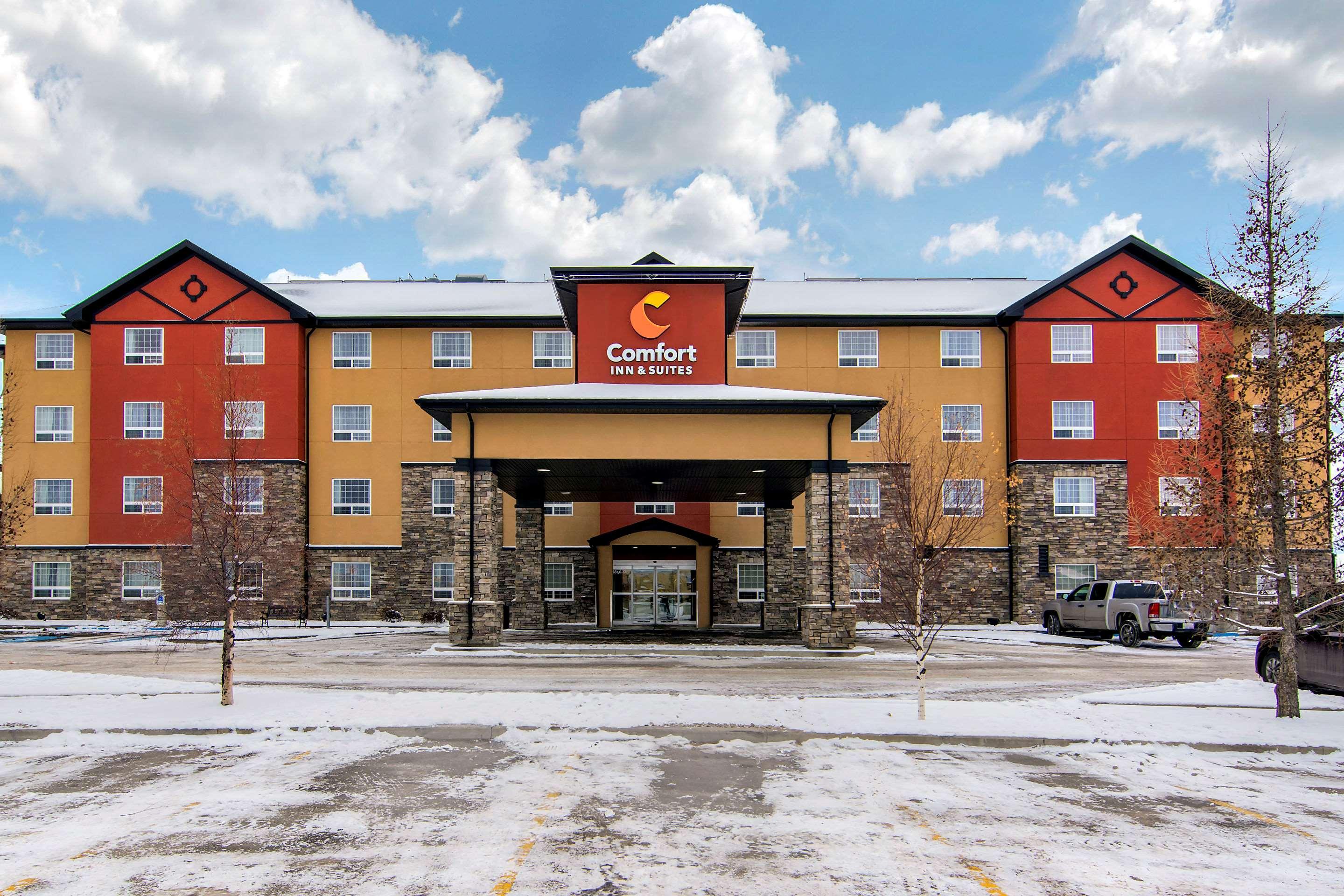 רד דיר Comfort Inn & Suites מראה חיצוני תמונה