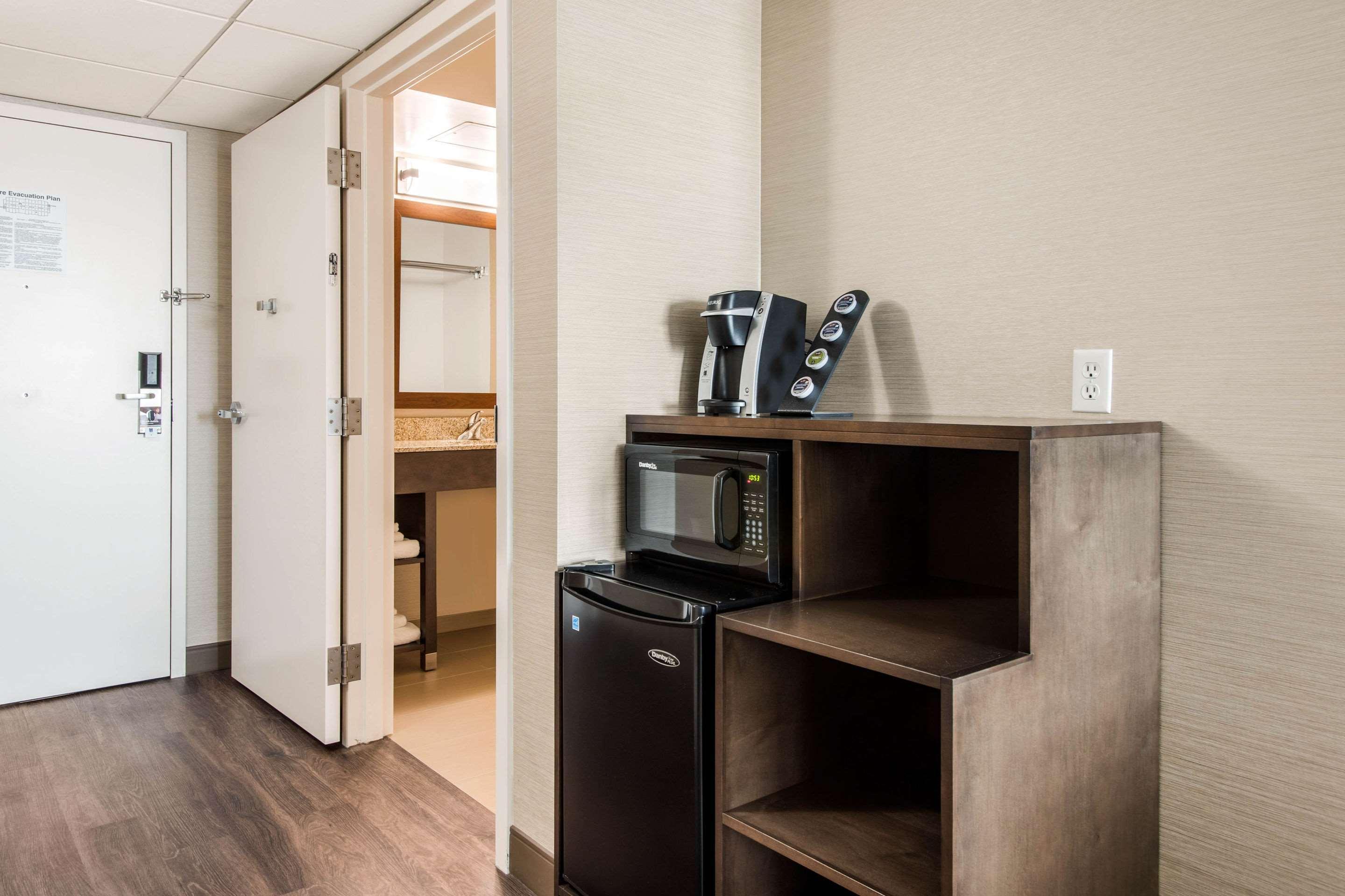 רד דיר Comfort Inn & Suites מראה חיצוני תמונה