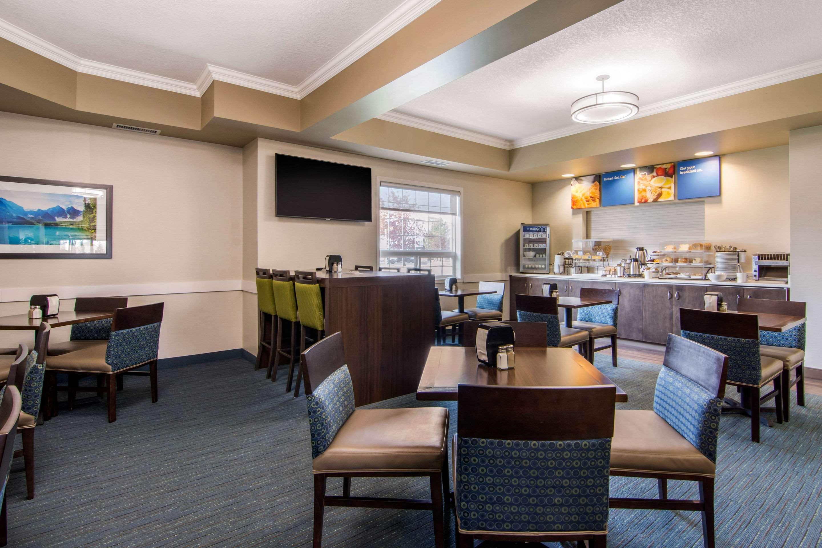 רד דיר Comfort Inn & Suites מראה חיצוני תמונה