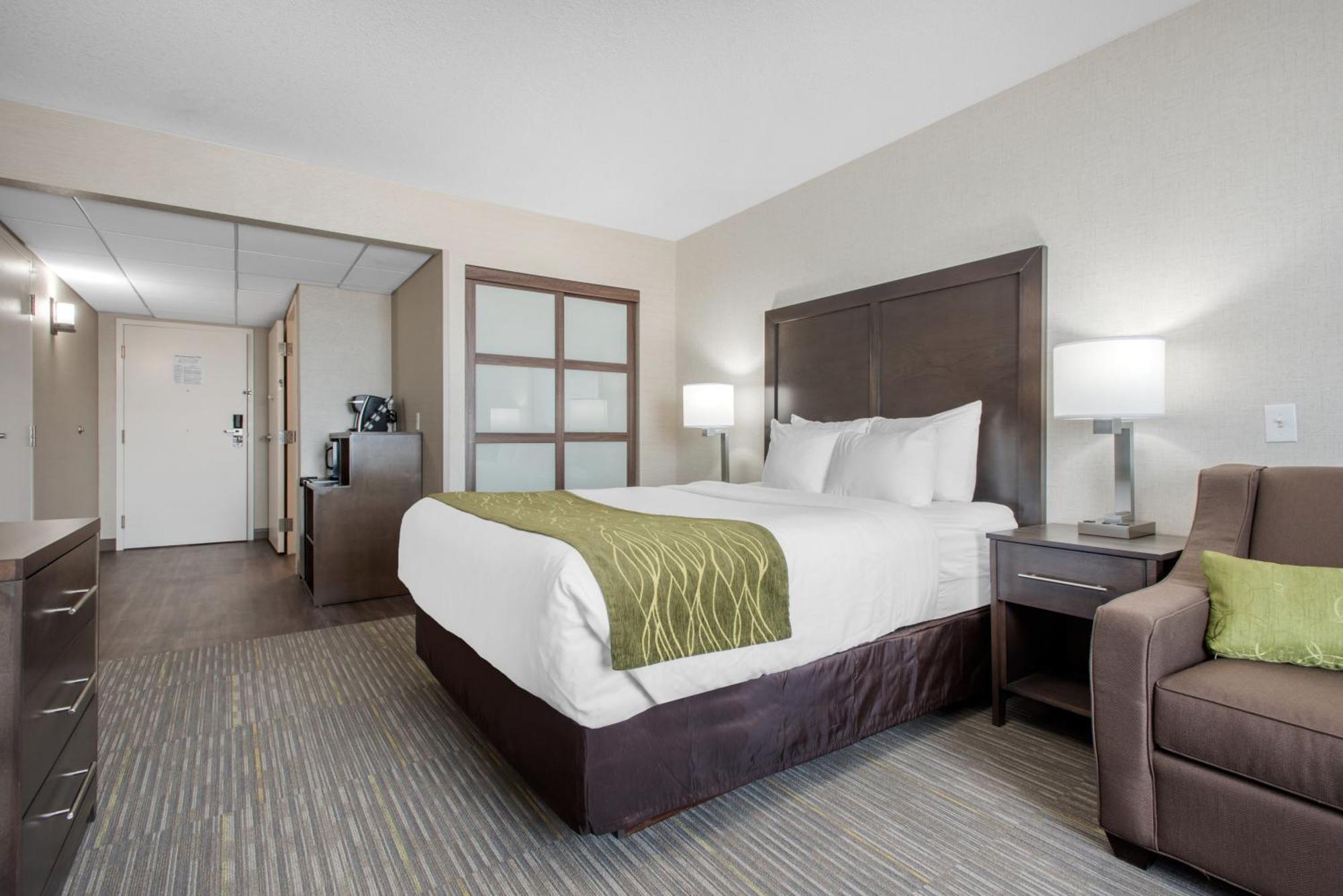 רד דיר Comfort Inn & Suites מראה חיצוני תמונה