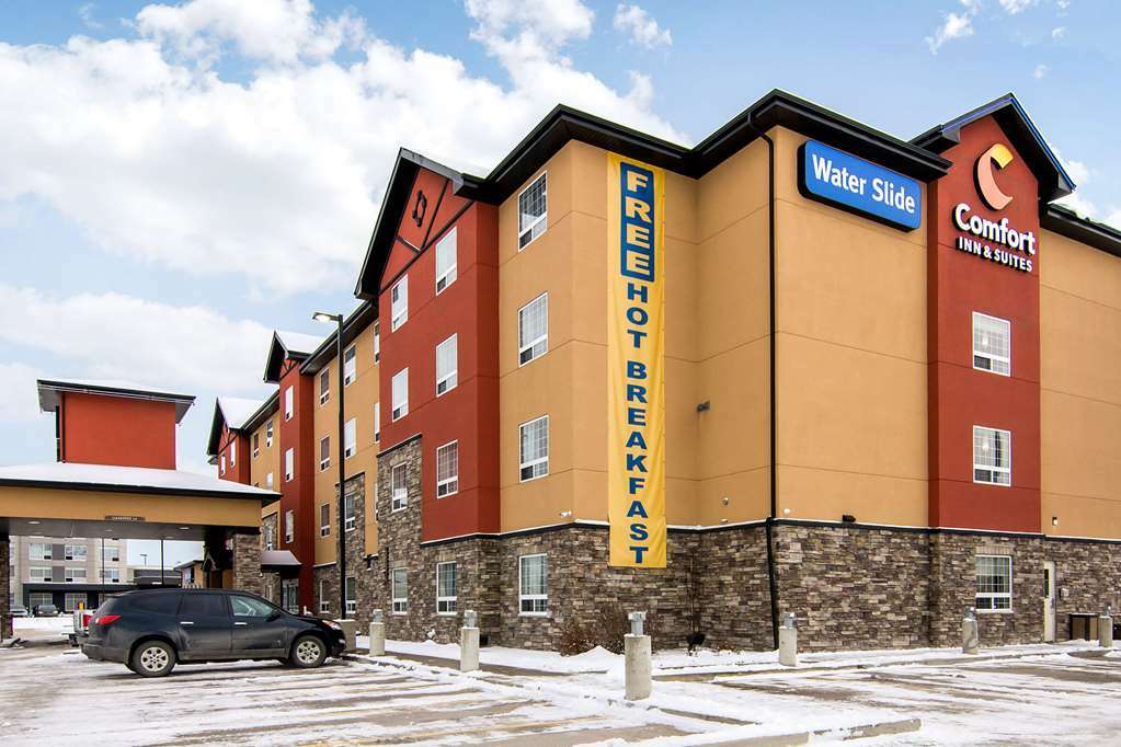 רד דיר Comfort Inn & Suites מראה חיצוני תמונה